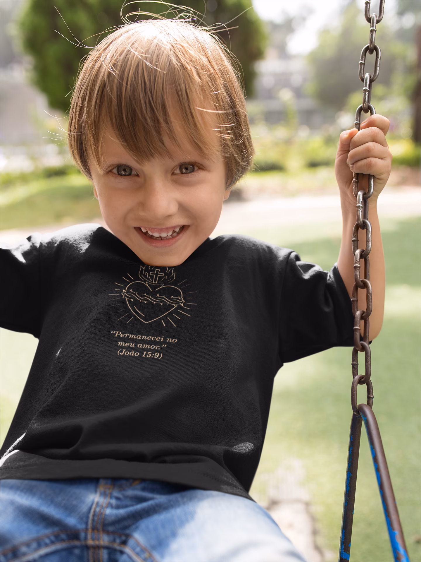 Camiseta Infantil (2 a 8) Quality Quality Sagrado Coração de Jesus - Preta