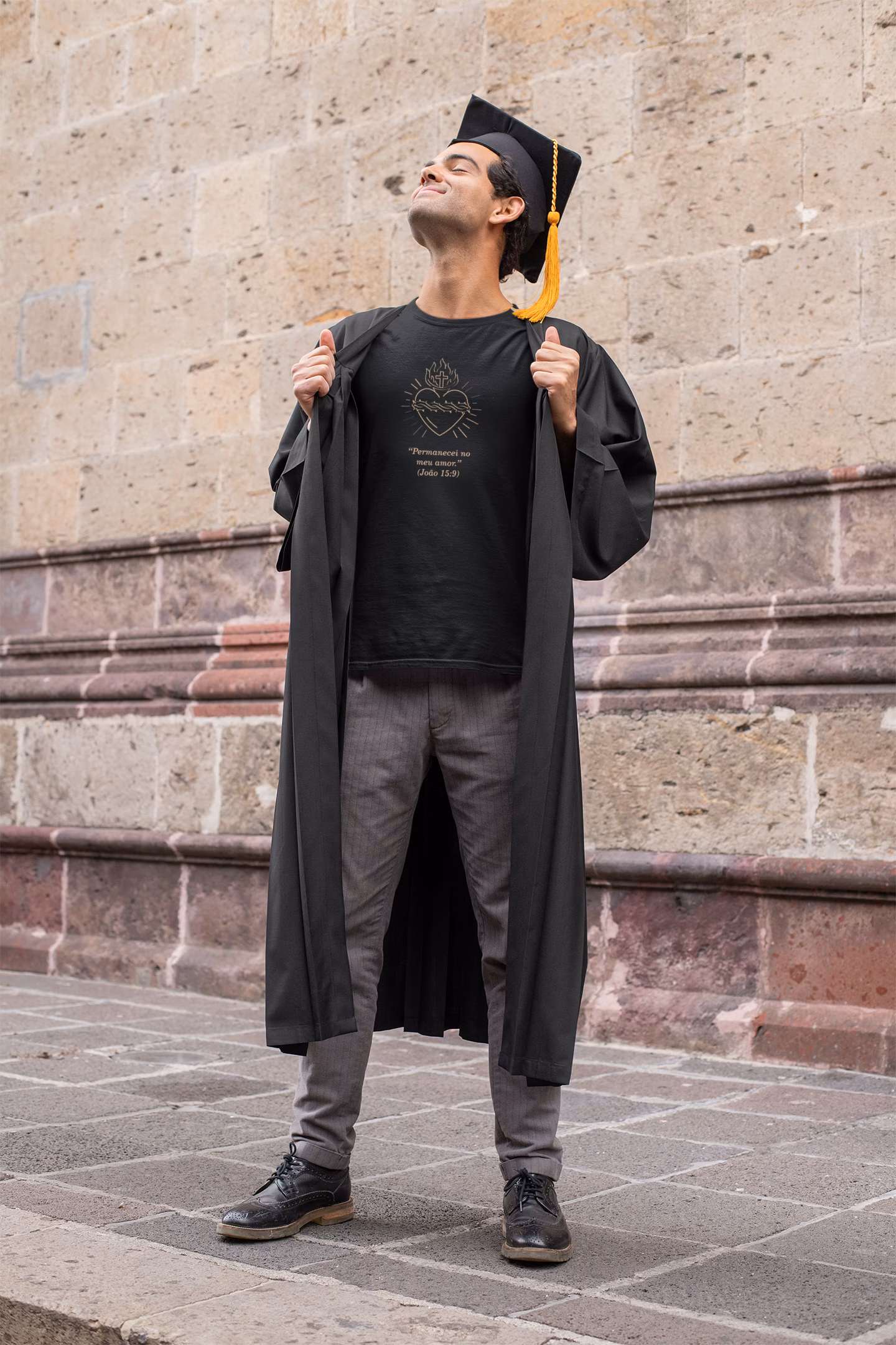 Camiseta Tradicional Quality Sagrado Coração de Jesus - Preta