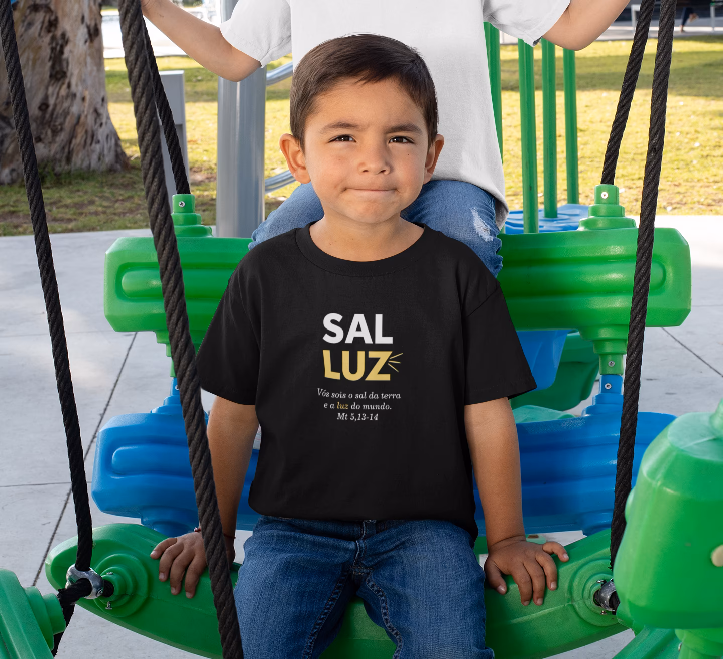 Camiseta Infantil (2 a 8) Quality Sal e Luz - Preta